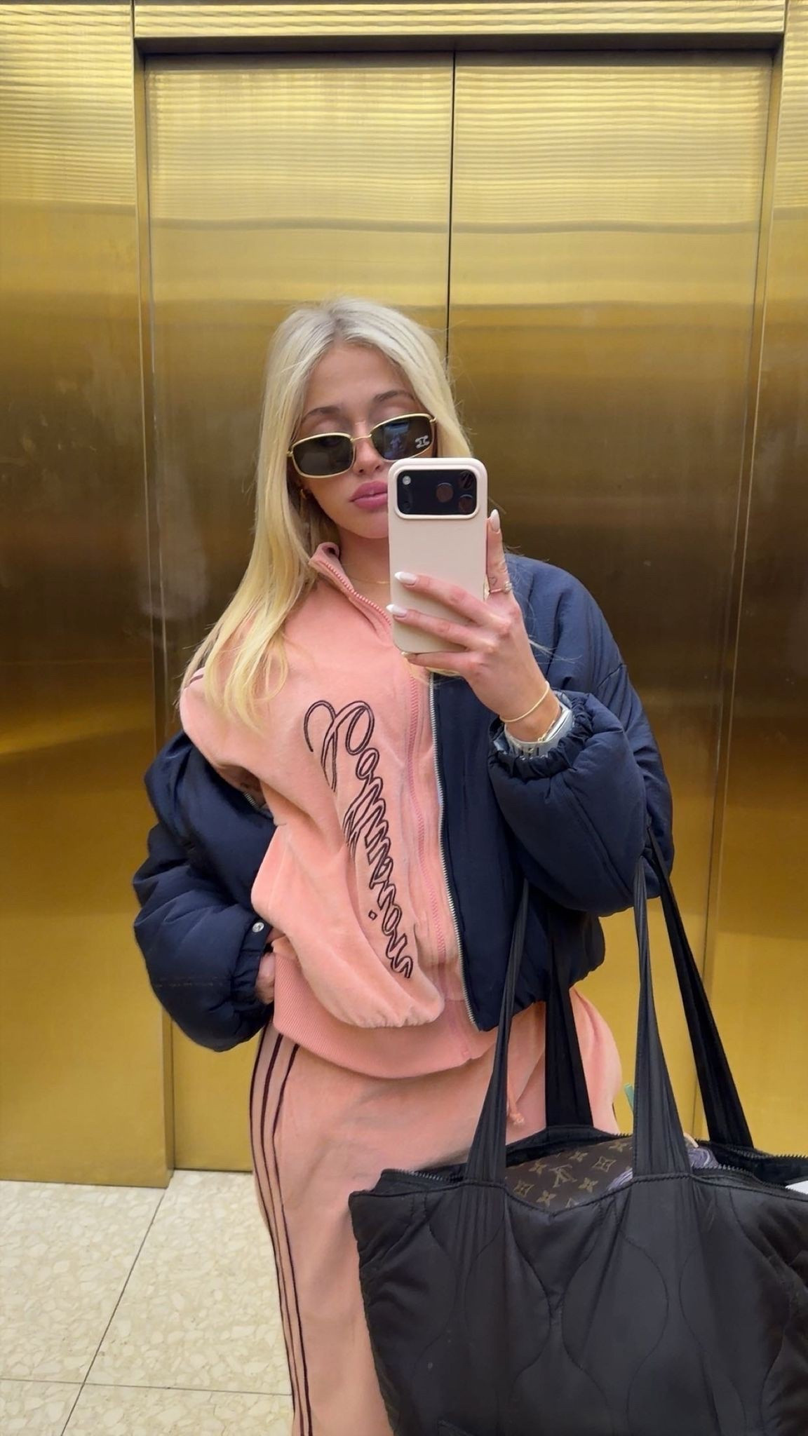 ASOS tracksuit 🩷✨☁️

#LTKuk #LTKspring #LTKwinter