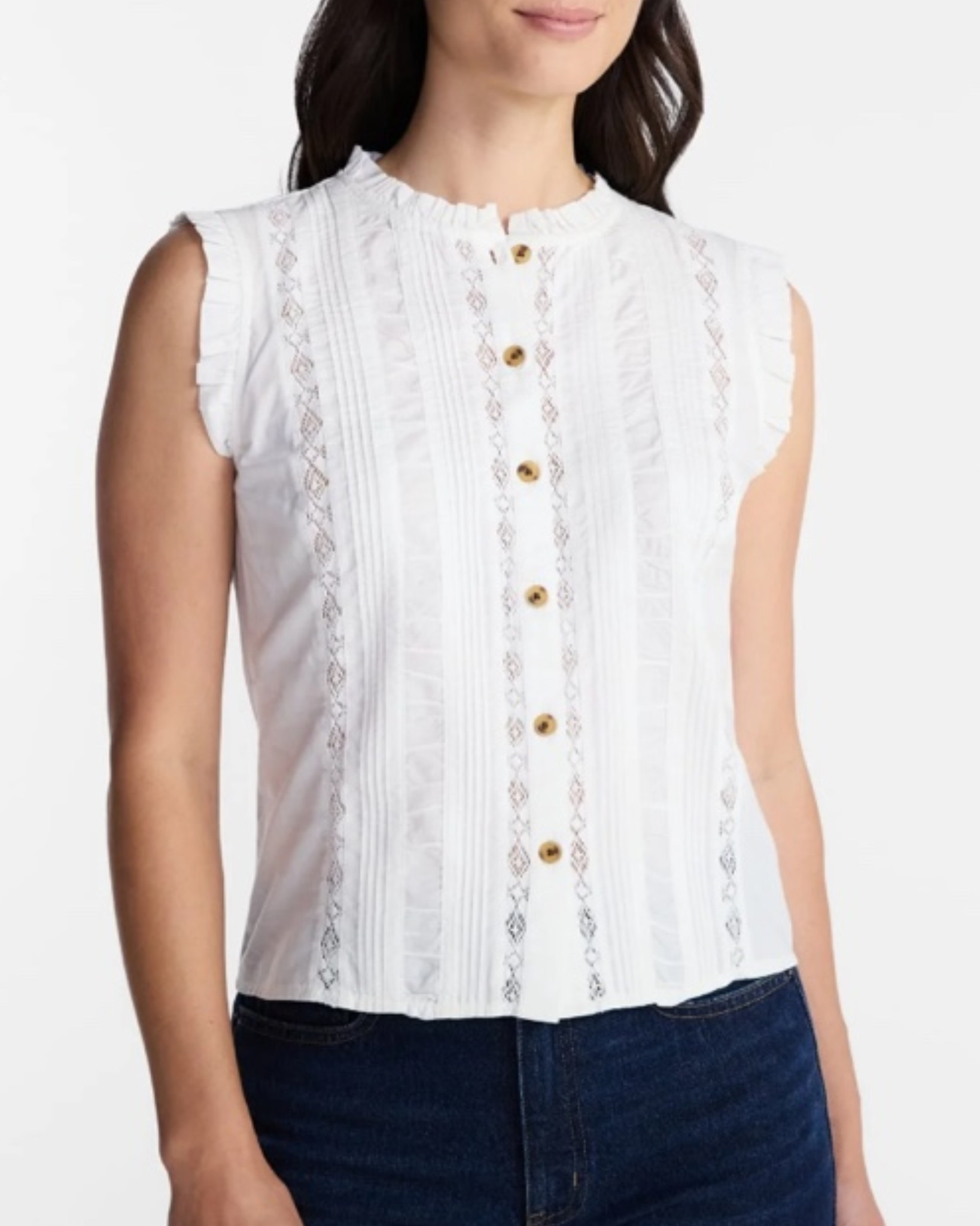 How cute is this white top for summer!! $20 👏🏼