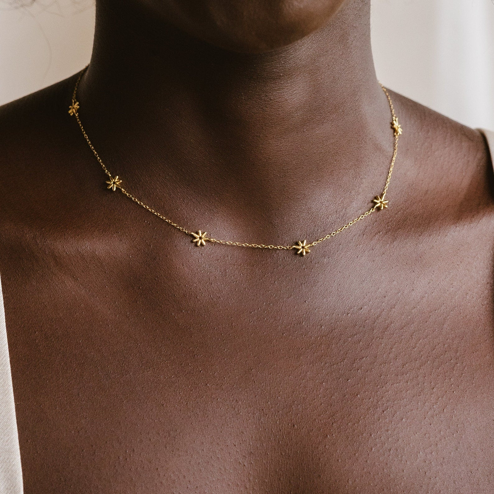 Flower Child Necklace | Caitlyn Minimalist