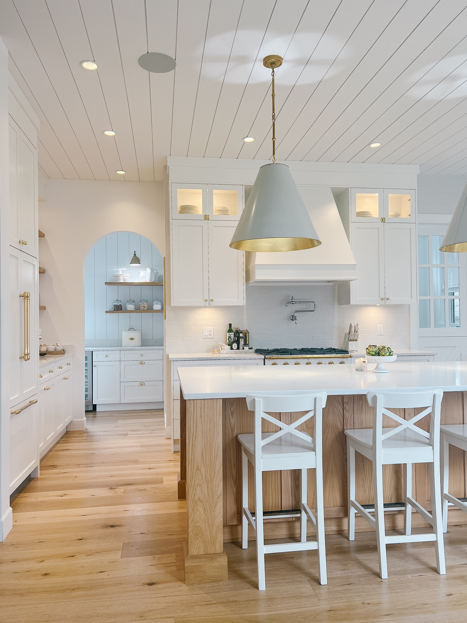kitchen _ white gold & oak. #LTKSpringSale

#LTKfindsunder50 

#LTKhome
