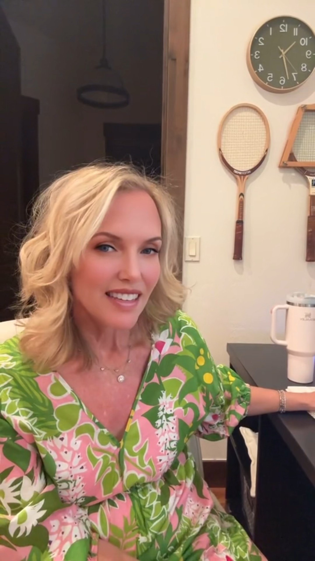 Follow along for more tennis vibes and court life! 