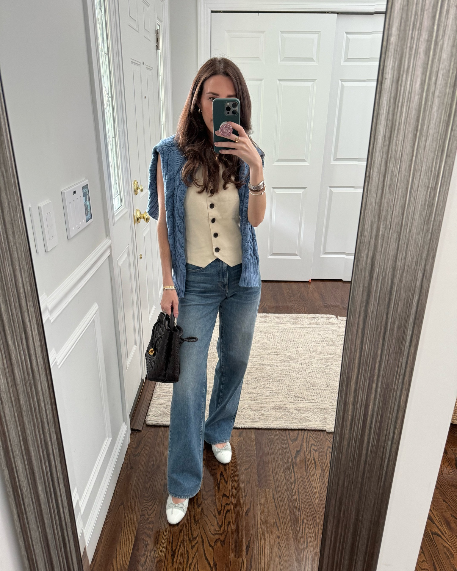 Another easy way to style a vest! Simplest way to look put together!


#LTKsalealert #LTKfindsunder50 #LTKfindsunder100