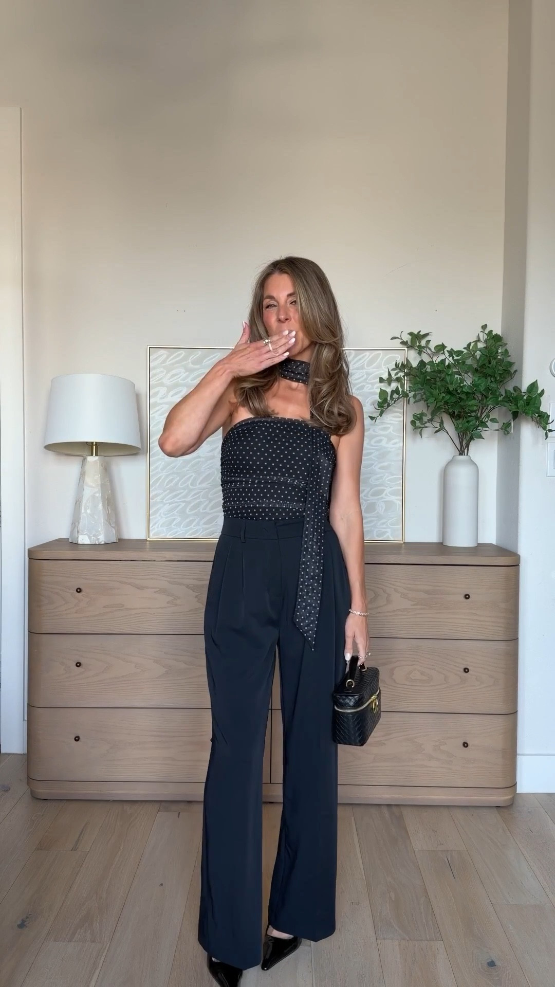 OOTN for dinner in Dallas! Xs top and xs pants! Strapless top with neck scarf comes in multiple colors. TTS but fyi top fits tight!! 



#LTKootd #LTKgrwm #LTKdayinmylife