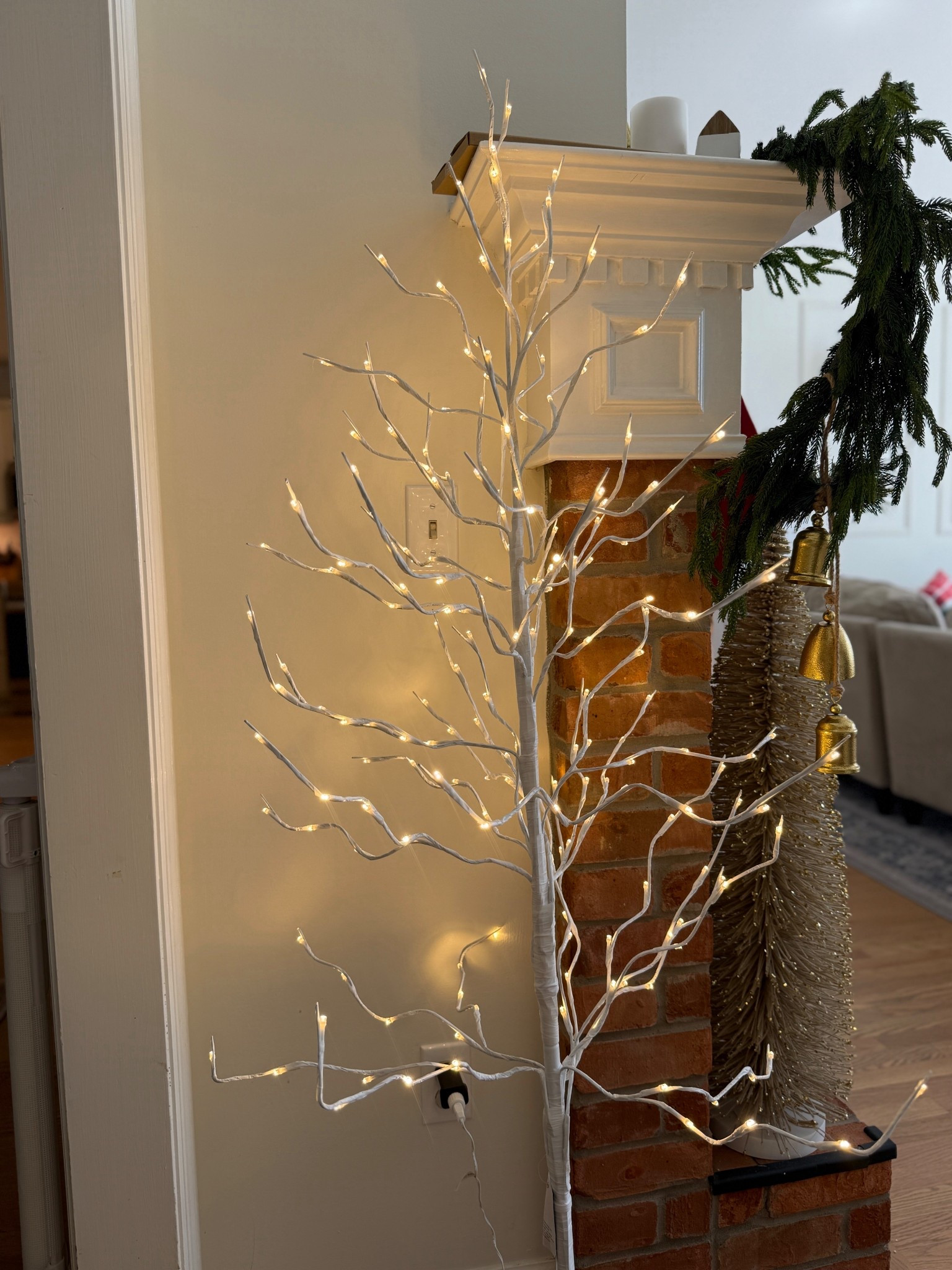 Christmas tree // living room // holiday decor 

#LTKHoliday #LTKHome #LTKSaleAlert