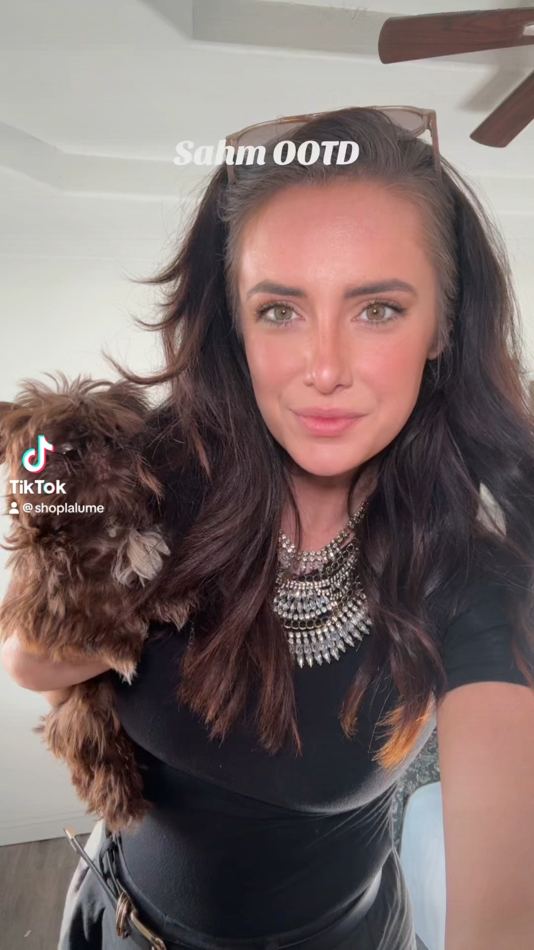 Sahm ootd 🪩 pants and necklace are last year from Vici but linked similar! Everything is true to size ✨

#linenpants #casual #travel #momootd #momoutfit #edgy #bodysuit #sandals #amazon #vici

#LTKSeasonal #LTKVideo #LTKfamily