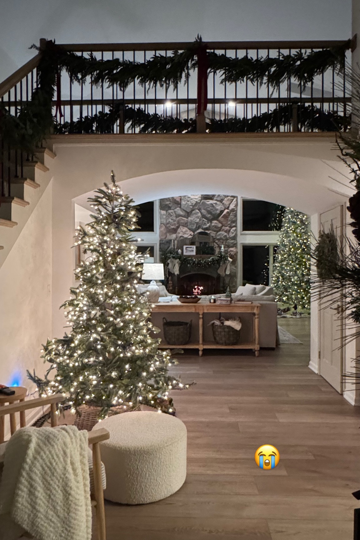 😭 the entryway feels like a hallmark movie and I couldn’t love it more decorated for Christmas 

#LTKHoliday #LTKHome