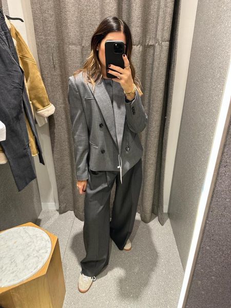 Obsessed with this cropped grey blazer from Mango 🩶

#LTKSeasonal #LTKstyletip #LTKworkwear