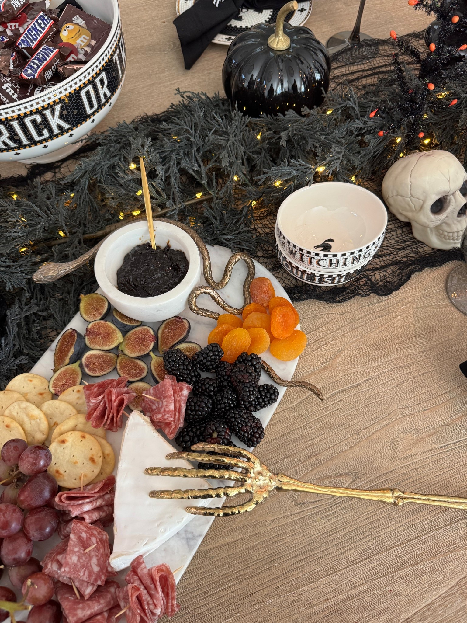 This marble serving tray is so gorgeous and HEAVY! The quality is a 10/10 🤌🏼🤍💀 #anthropartner @Anthropologie

#LTKHome #LTKParties #LTKSeasonal