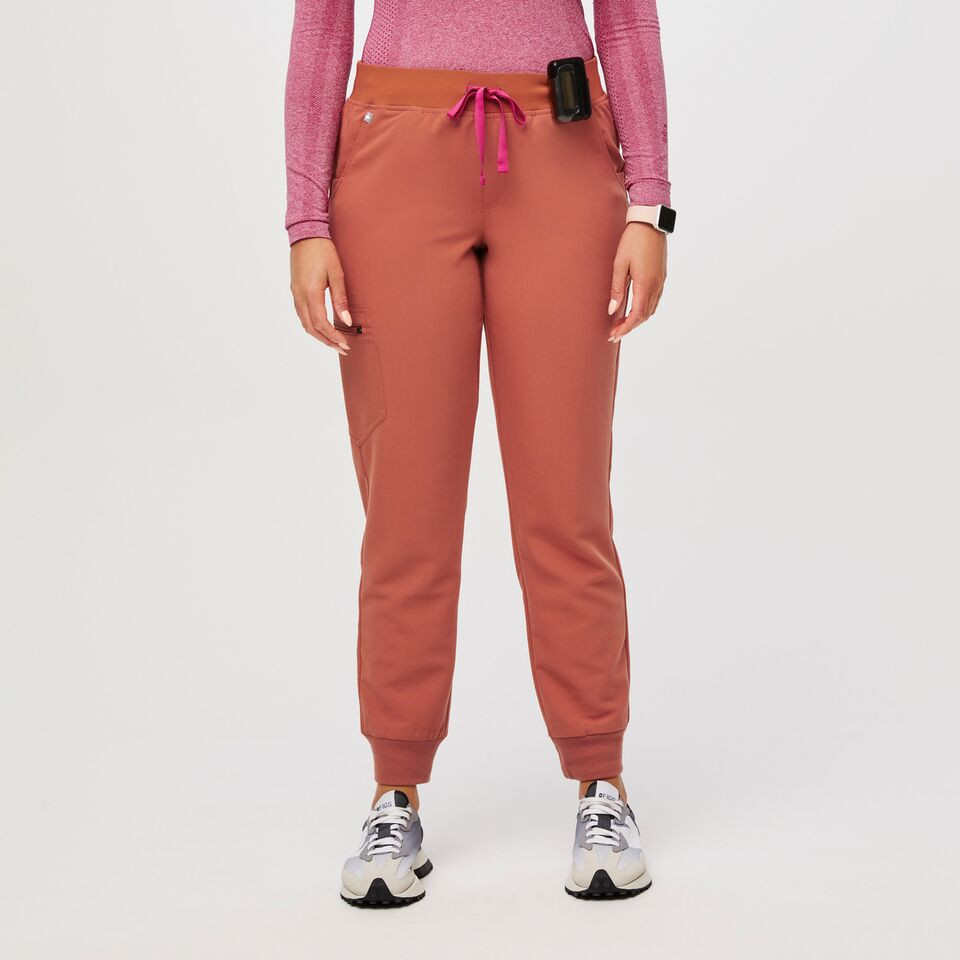 Women's Zamora™ Jogger Scrub Pants - Terracotta · FIGS | FIGS