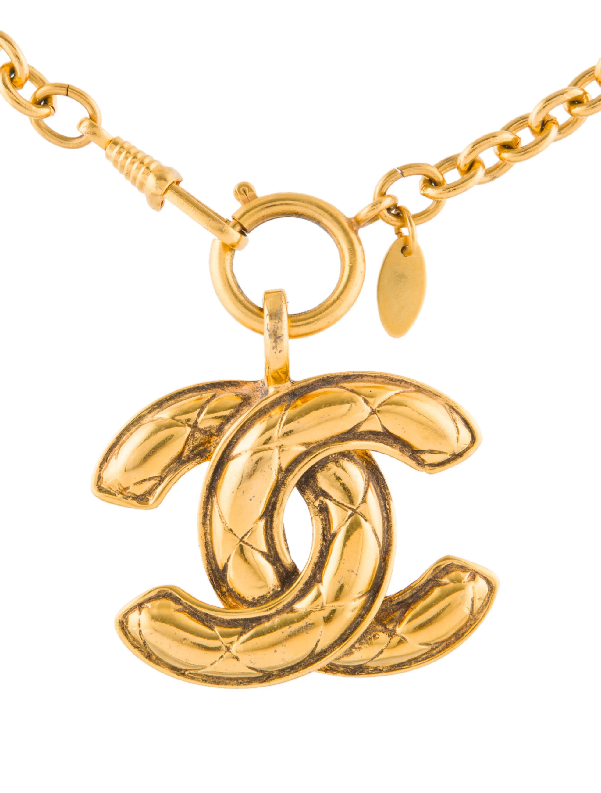 Vintage Matelassé CC Quilted Necklace | The RealReal