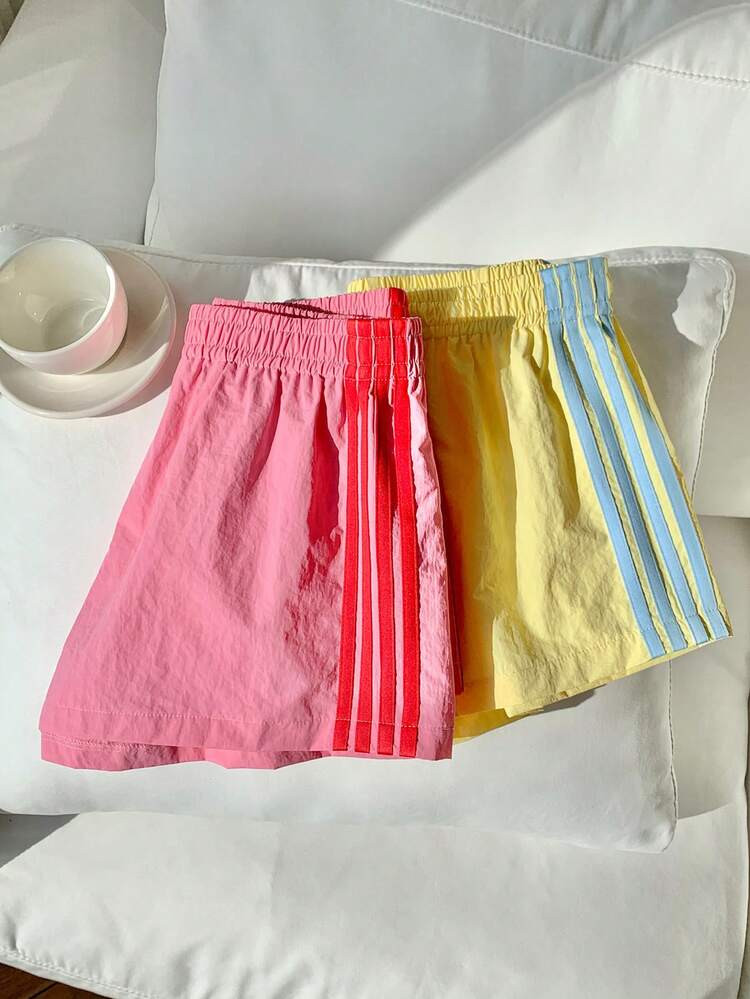 Comfortcana 2pcs Women Elastic Waist Side Striped Loose Casual Sports Shorts | SHEIN