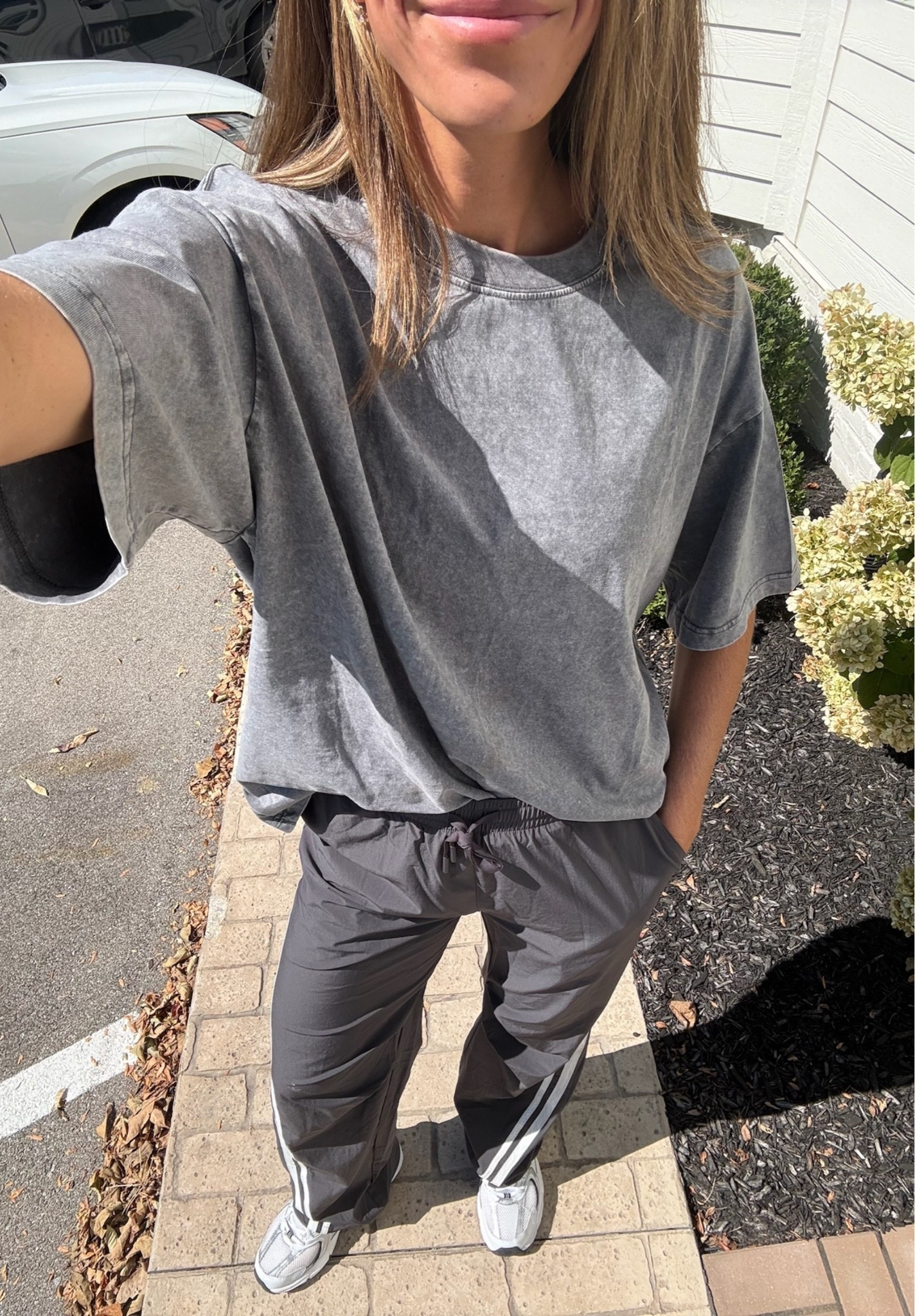 Today’s OOTD ft the best Amazon tall-girl friendly pants (yes, they come in tall sizes)! Ordered these in black too.

Sizing:
Tee M
Pants M & 36” inseam

#LTKTall #LTKootd #LTKdayinmylife