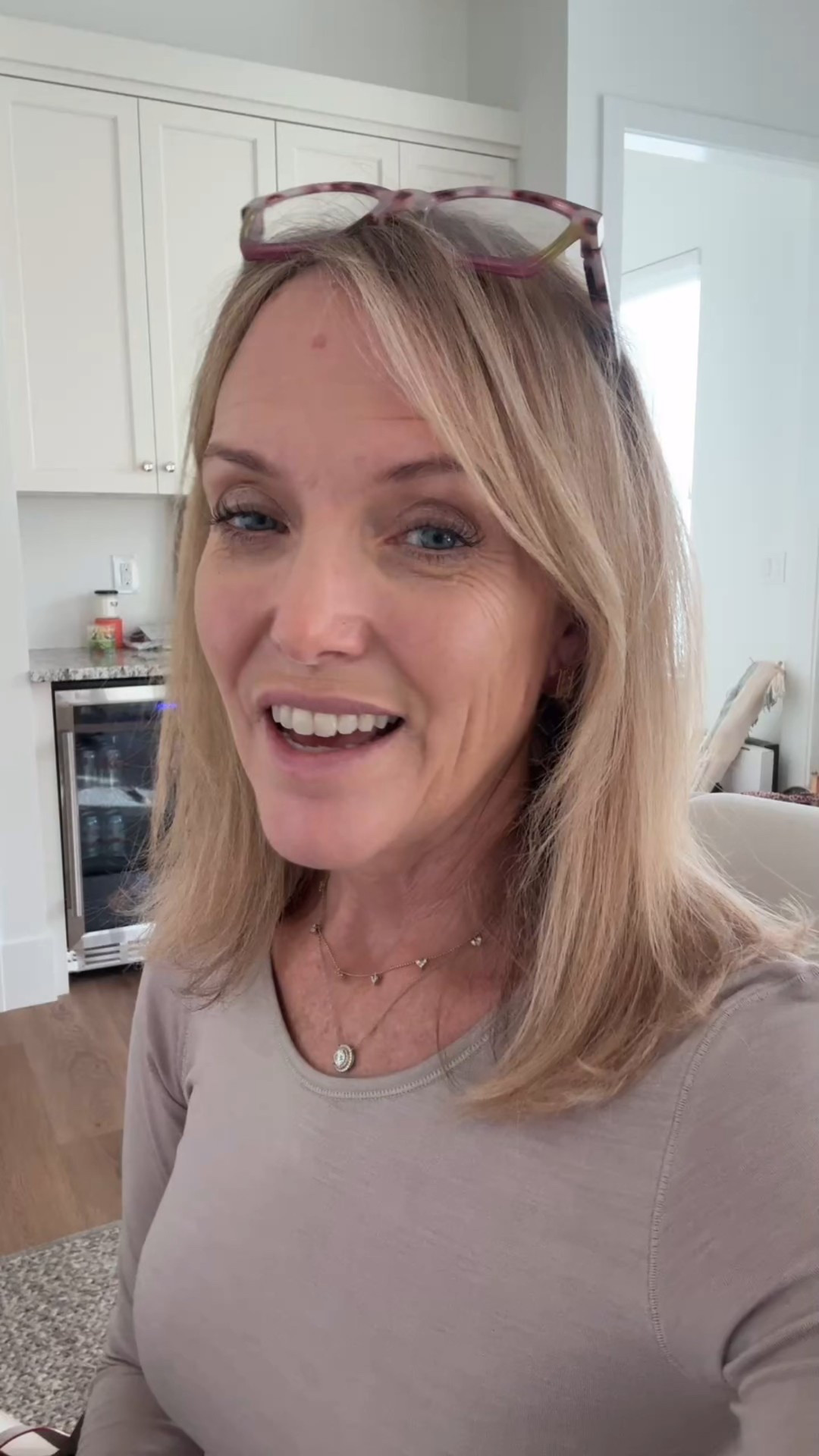 Getting ready to celebrate Christmas with some red nail polish. I love these products from Londontown. I’m a huge fan of doing my nails at home. 


#LTKstorytime #LTKBeauty #LTKdayinmylife