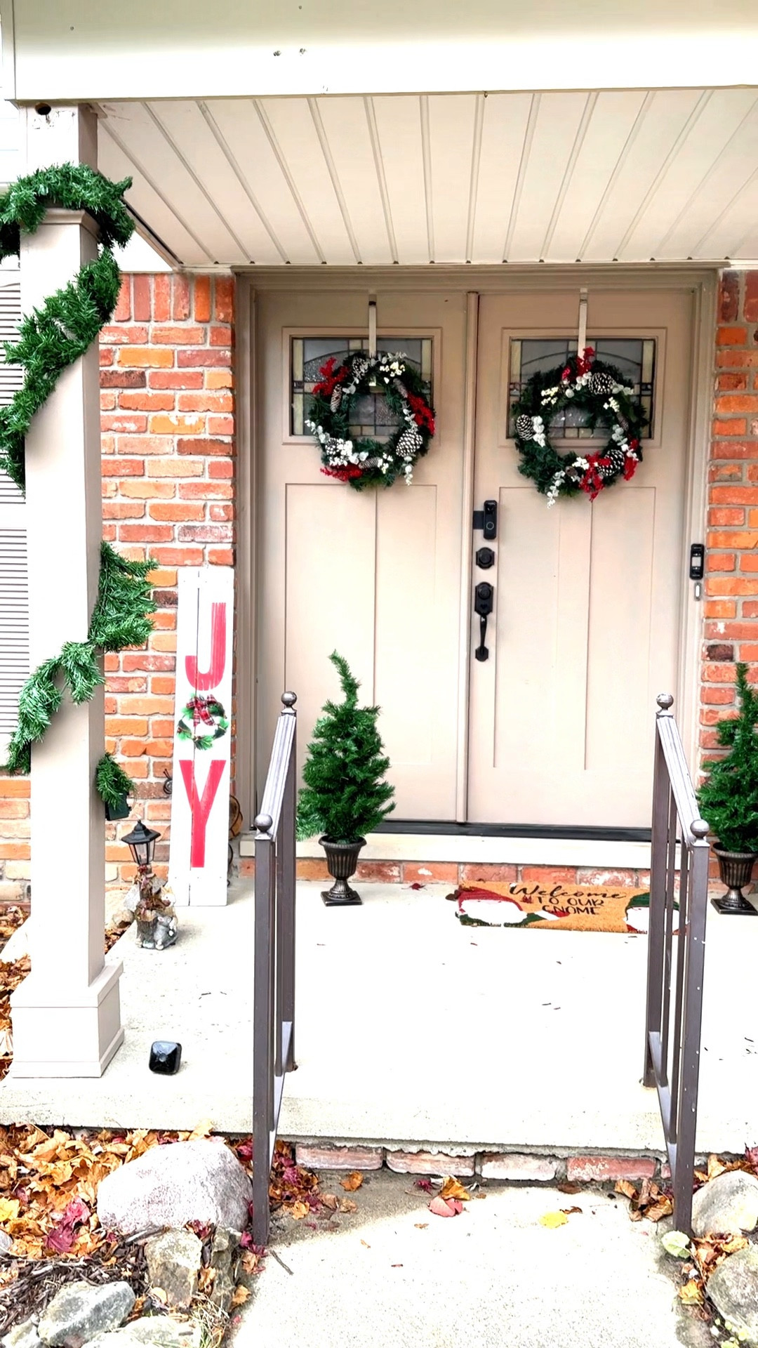 It’s time to decorate for the holidays 🎄❄️

#LTKSeasonal #LTKHoliday #LTKHome