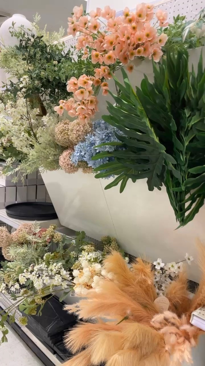 Bath caddy. Bathroom decor. Home decor. Target haul. Spring stems. Wreath. Spring home decor 

Comment SHOP below to receive a DM with the link to shop this post on my LTK ⬇ https://liketk.it/53Jeq #ltkhome #ltksalealert #ltkactive

#LTKActive #LTKSaleAlert #LTKHome