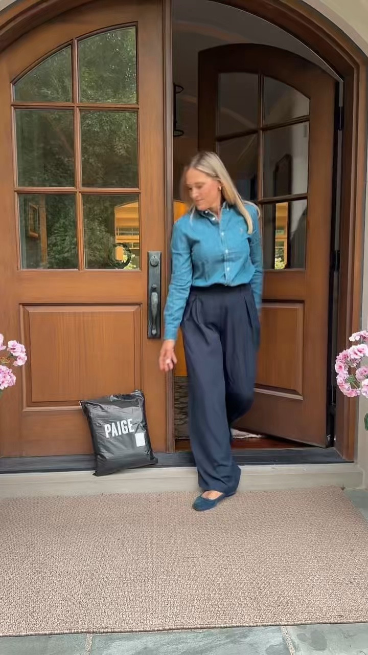 Tiffany’s fav jeans are on sale 25% off!

#LTKdayinmylife #LTKootd #LTKOver40