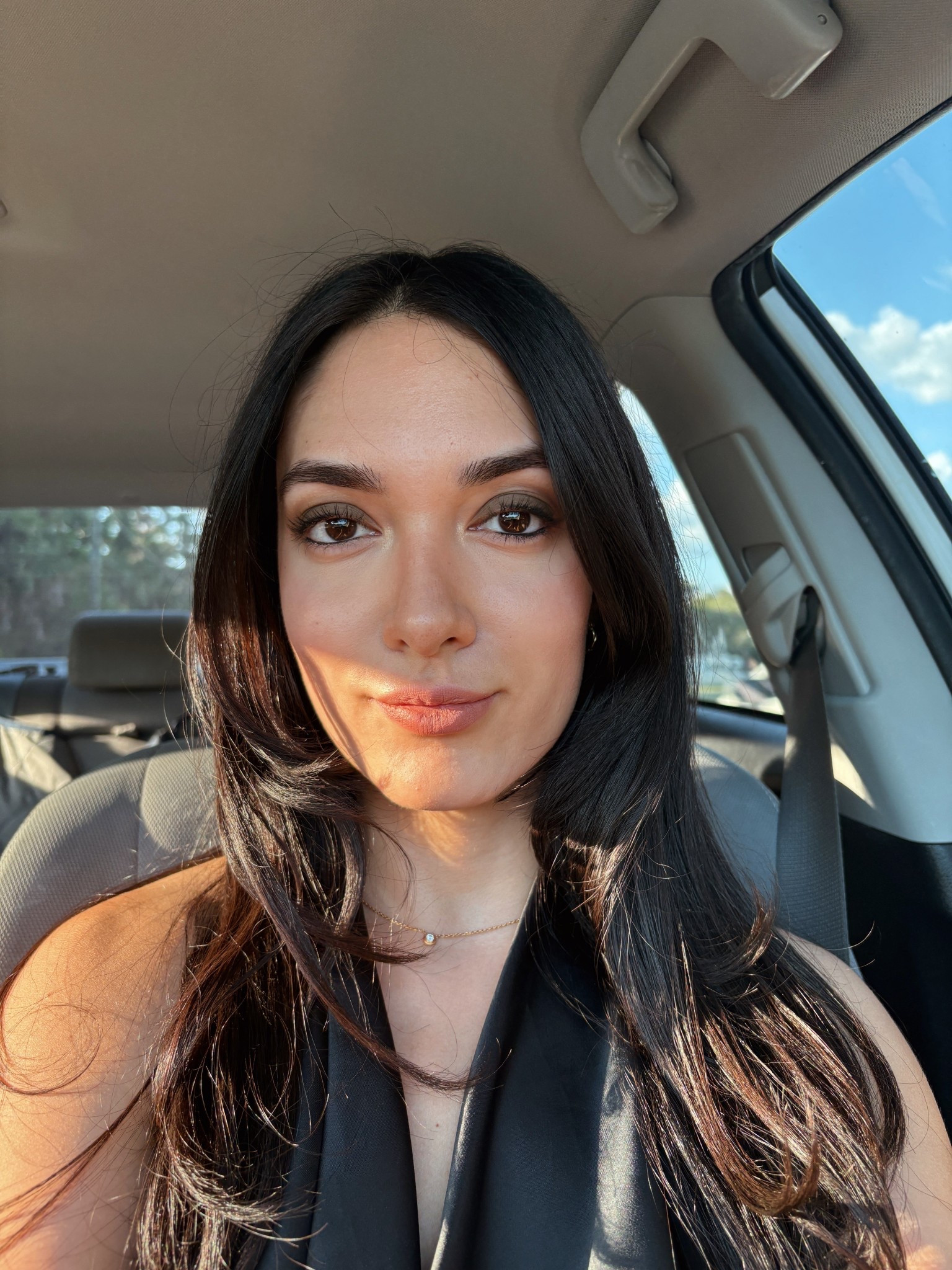 Olive liquid eyeshadow 🖤🐈‍⬛🌿