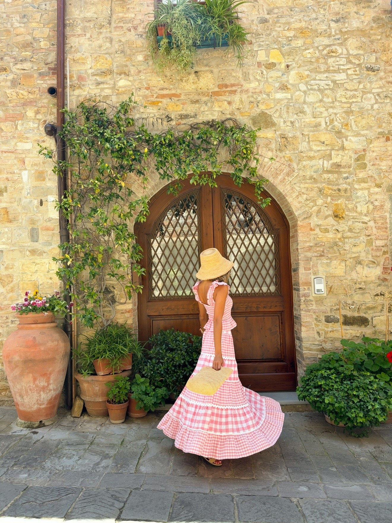 the cutest European summer outfit of the day 💕 code FOMCKENZIE for 10% off