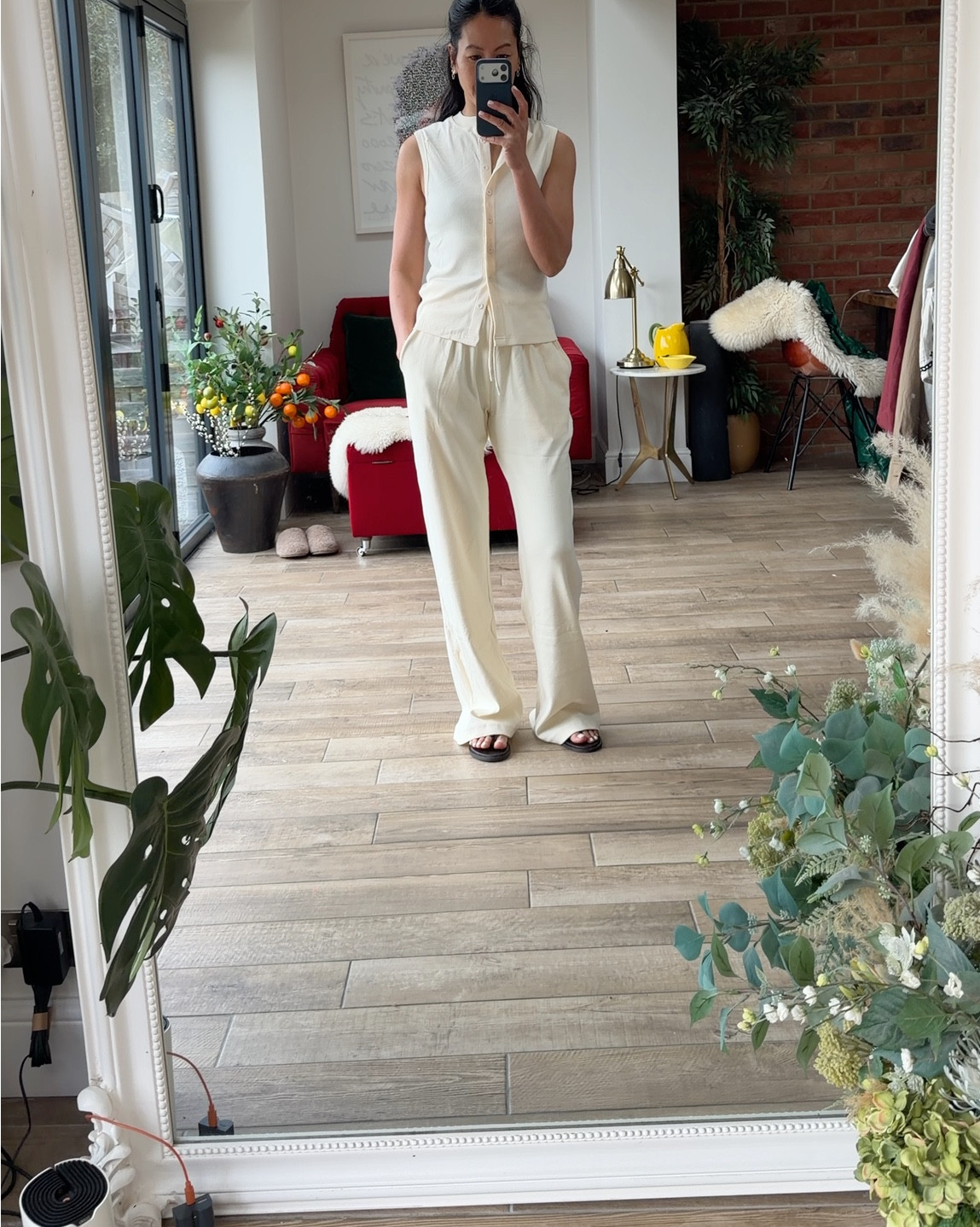 New pieces from WAT The Brand Postcards collection. Effortless dressing for everyday and perfect for travelling too 
