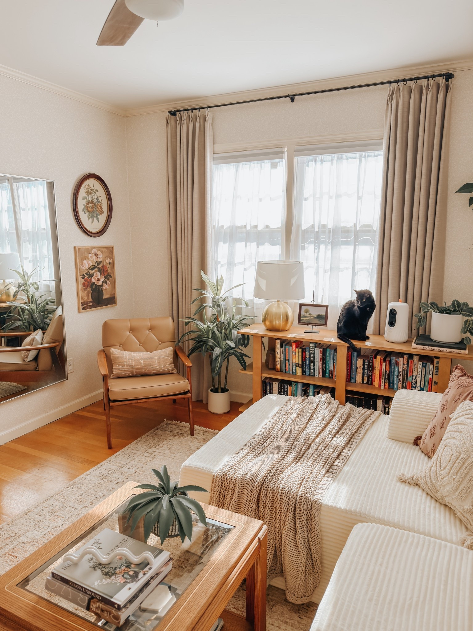 The Burrow Presidents’ Day sale is ON! Shop my favorites from their furniture and home décor collection for less here ⭐️

#LTKHome