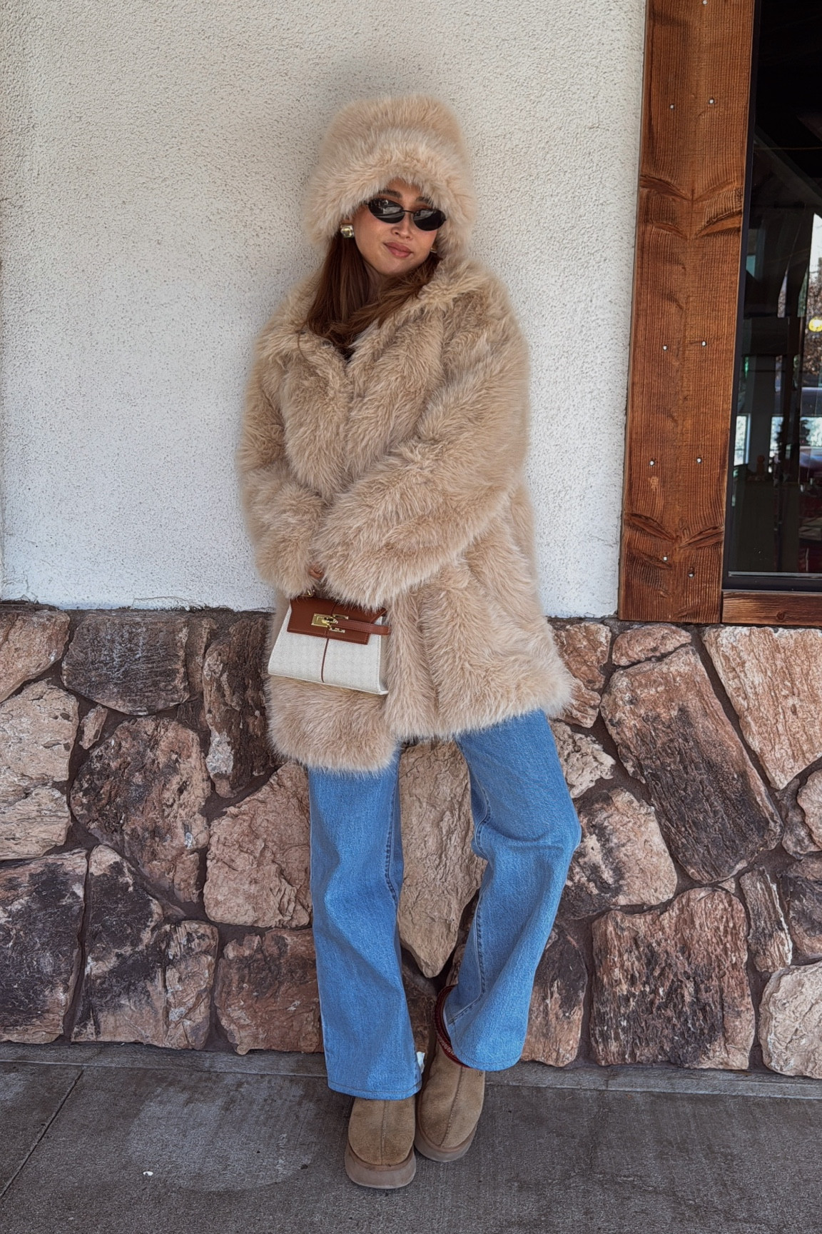 My fur coat is sold out but I link similar ones🤎

#LTKSaleAlert #LTKFindsUnder100 #LTKStyleTip