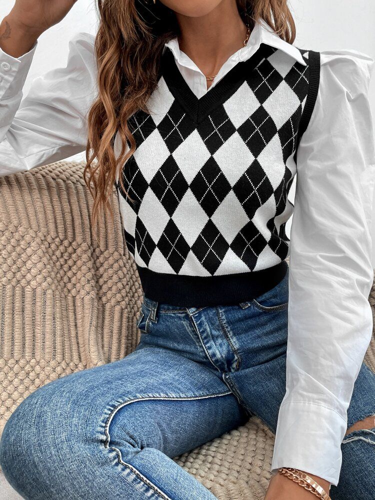 SHEIN EZwear Argyle Pattern Crop Sweater Vest Without Blouse | SHEIN