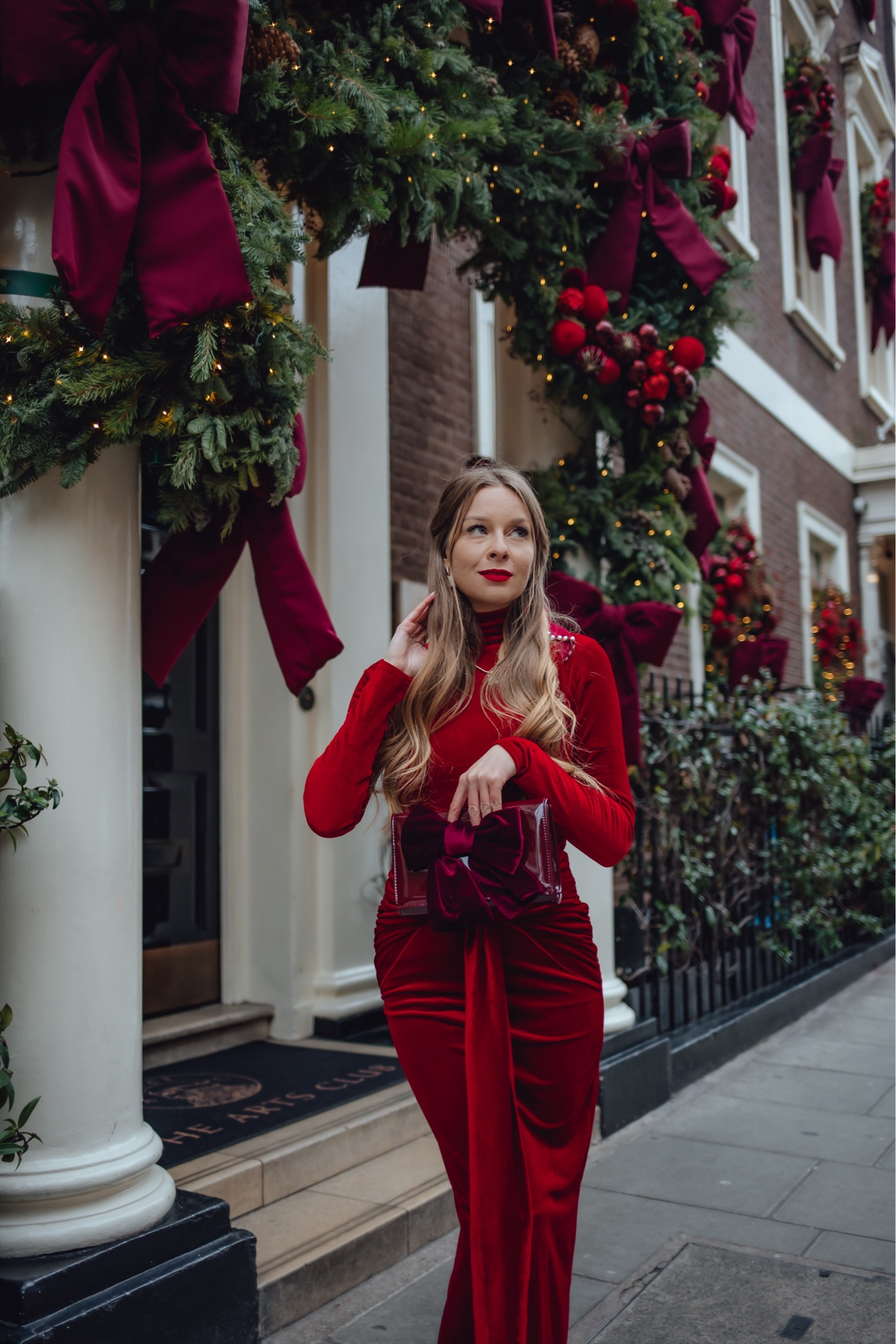 Festive looks, Christmas party outfits, velvet dress, Christmas dress, festive outfit, bow bag, hair bow

#LTKCyberWeek #LTKuk #LTKpartywear