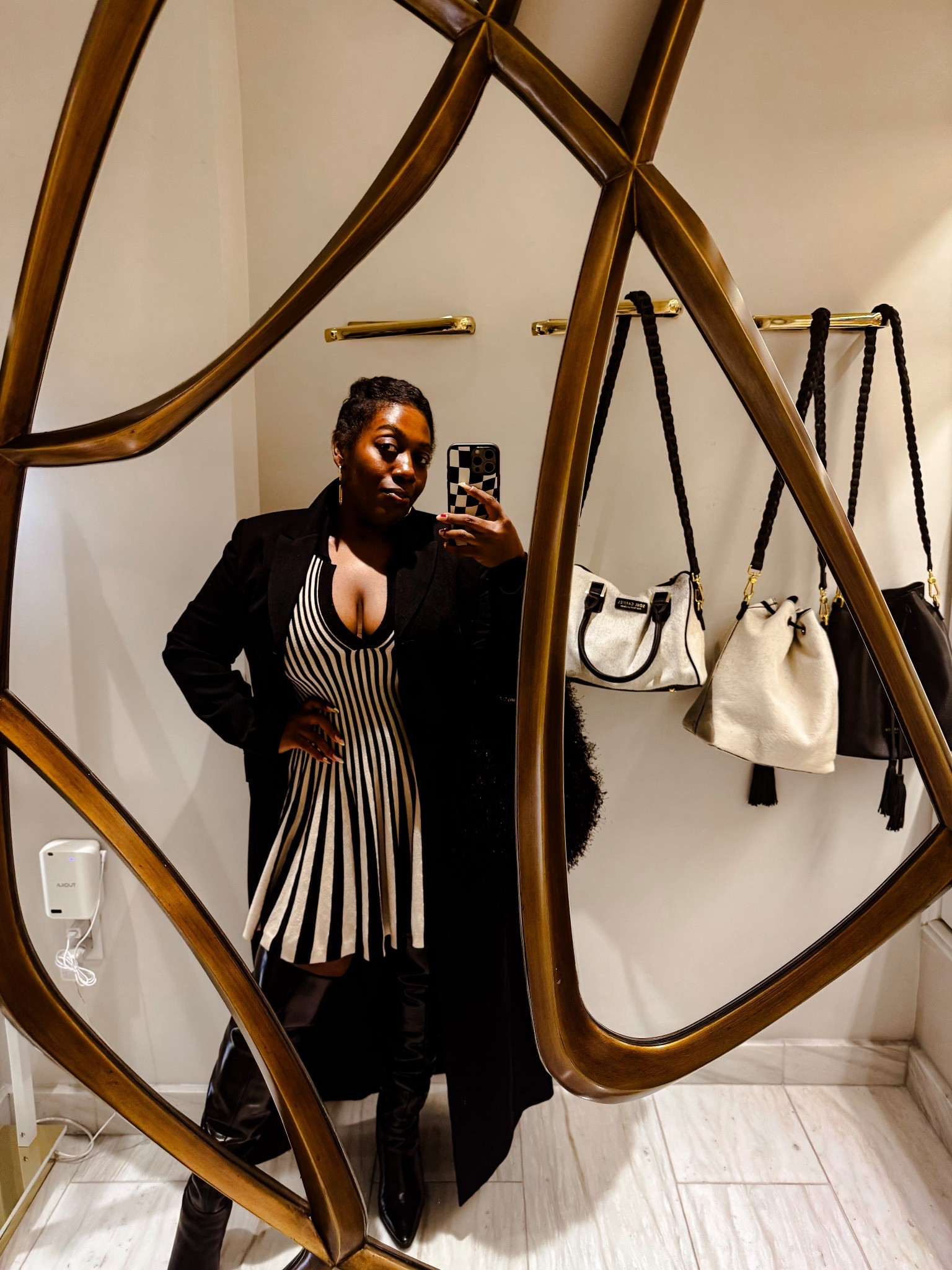 Day 4/18 of styling my closet. When in doubt, wear the dress!

#winterfashion #dresses #minidresses

#LTKgrwm #LTKselfcare #LTKootd