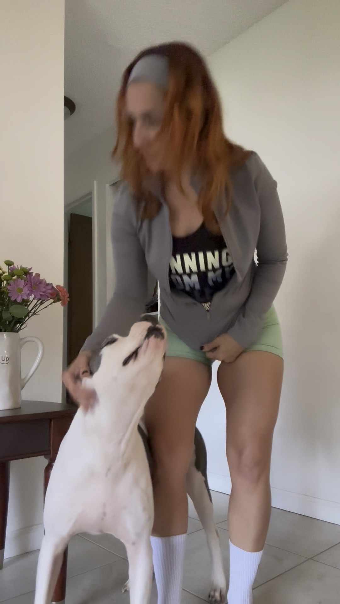 Personalmente me ayuda muchísimo mantenerme motivada para ir al gym el arreglarme y sentirme linda y sexy 
Dato extra: Los días de piernas se usa short corto para lucirlas 

#LTKStyleTip #LTKActive #LTKOver40