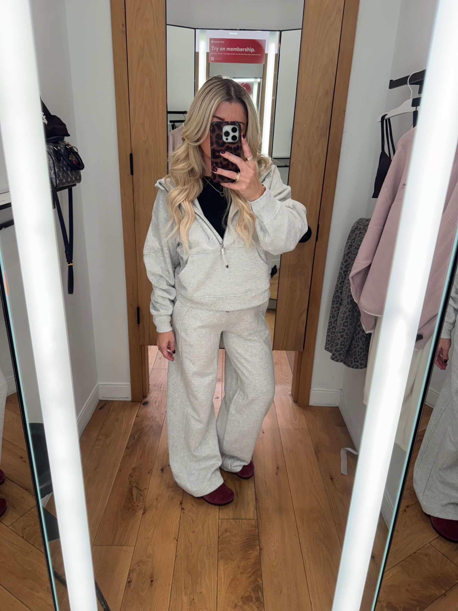 Lululemon scuba matching set
Size xs/s scuba 
Wide leg pants small
 clogs tts

#LTKShoeCrush #LTKFindsUnder100 #LTKFindsUnder50