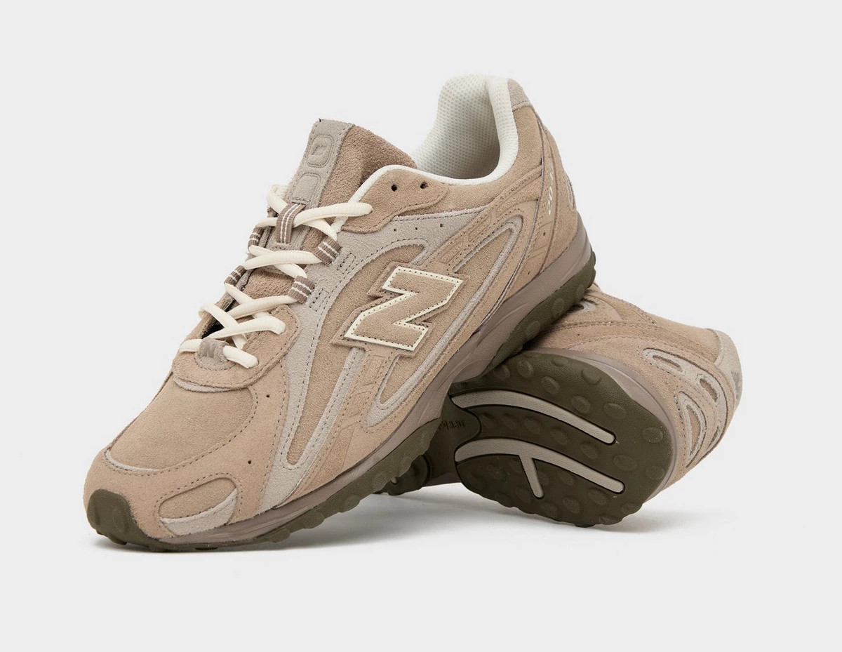 Beige New Balance 204L | size? | size? (UK)