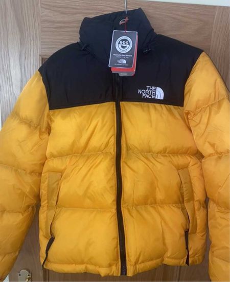The North Face jacket dhgate 

#LTKunder100 #LTKsalealert #LTKSeasonal