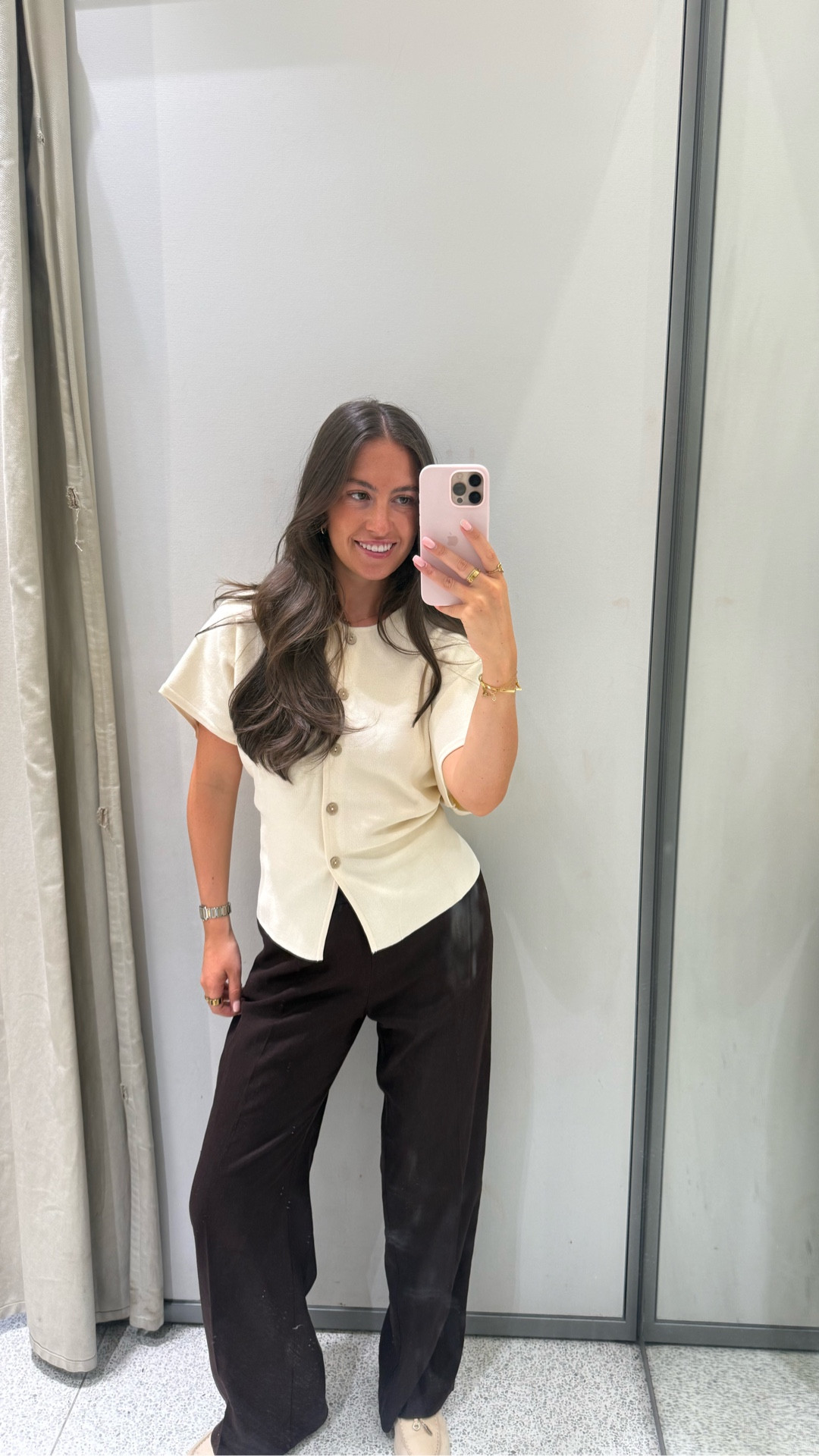 Workwear / casual outfit / linen trousers / styling / business casual - corporate 

#LTKworkwear #LTKsummer #LTKspring