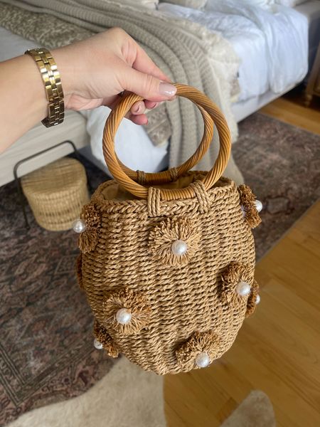 Super cute bag for spring/summer from Amazon! 

Amazon find, Amazon fashion, bag, vacation outfit, 

#LTKfindsunder50 #LTKfindsunder100 #LTKitbag