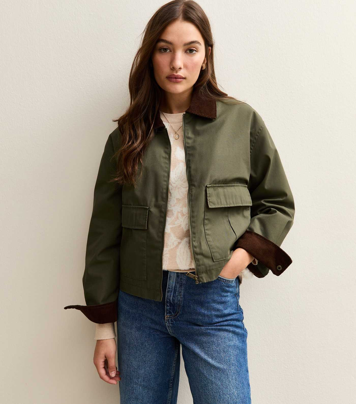 Khaki Contrast Collar Cropped Barn Jacket | New Look | New Look (UK)