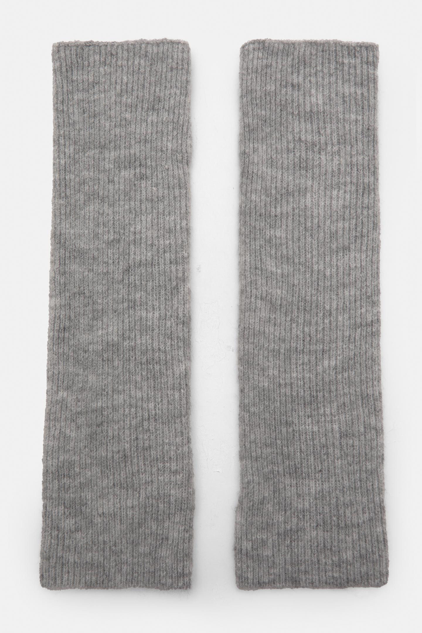 Long mittens | PULL and BEAR UK