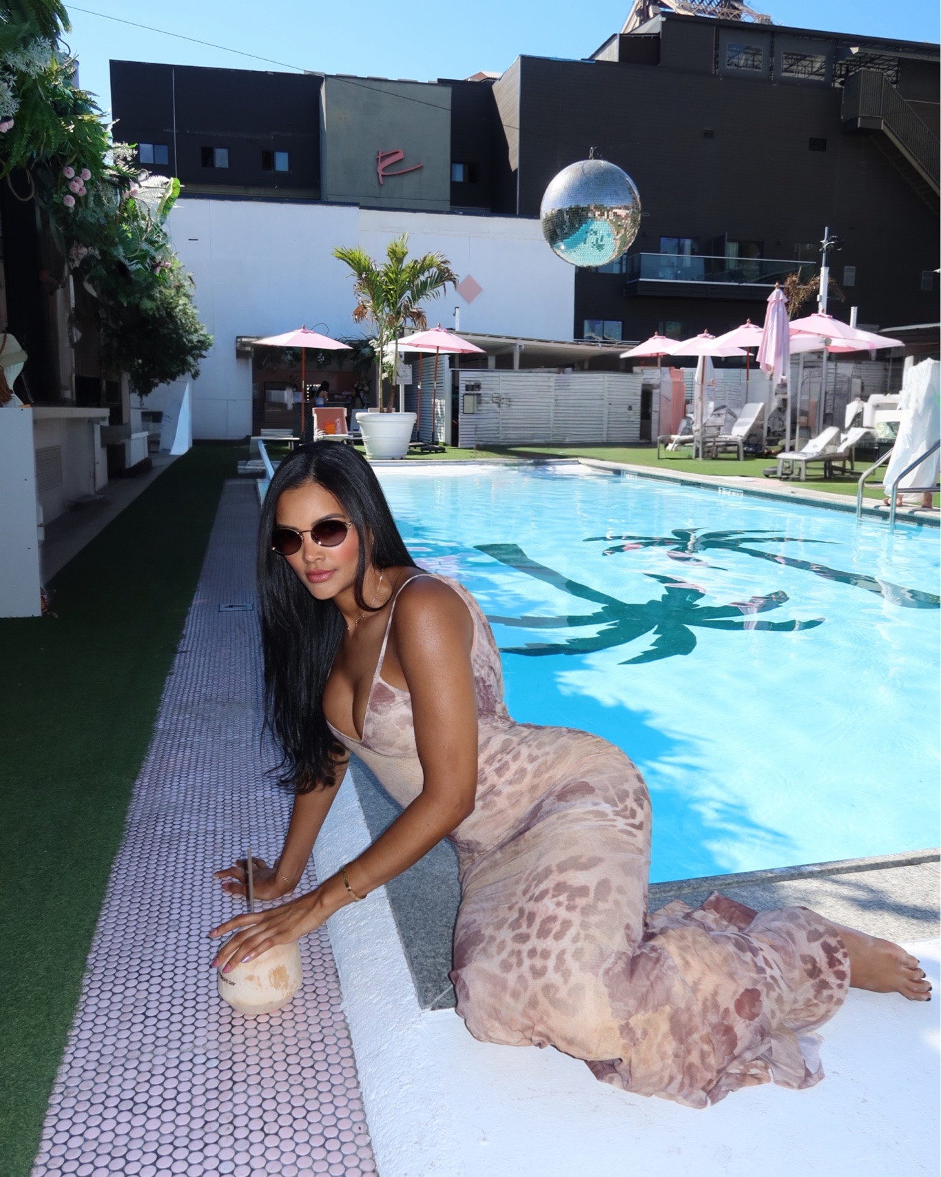 Poolside summer style ☀️🤍

Wearing a neutral printed maxi dress that’s perfect for summer vacations, resort getaways, beach clubs, and poolside afternoons. I love effortless pieces that feel elegant, comfortable, and easy to style throughout the season.

Perfect for:
• Summer outfits
• Vacation outfits
• Resort wear
• Beach club looks
• Poolside fashion
• Feminine dresses
• Neutral style

#SummerStyle #VacationOutfit #ResortWear #PoolsideLook #BeachClubStyle #SummerFashion #NeutralStyle #MaxiDress #VacationFashion #LTKStyle
