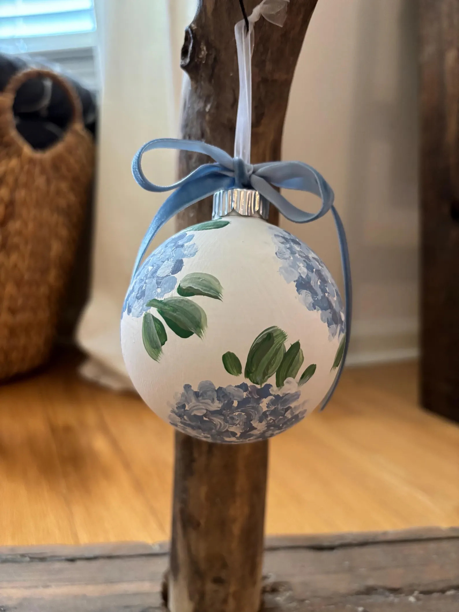 Hand-painted Hydrangea Christmas Ornament – Southern Cottage Decor - Etsy | Etsy (US)