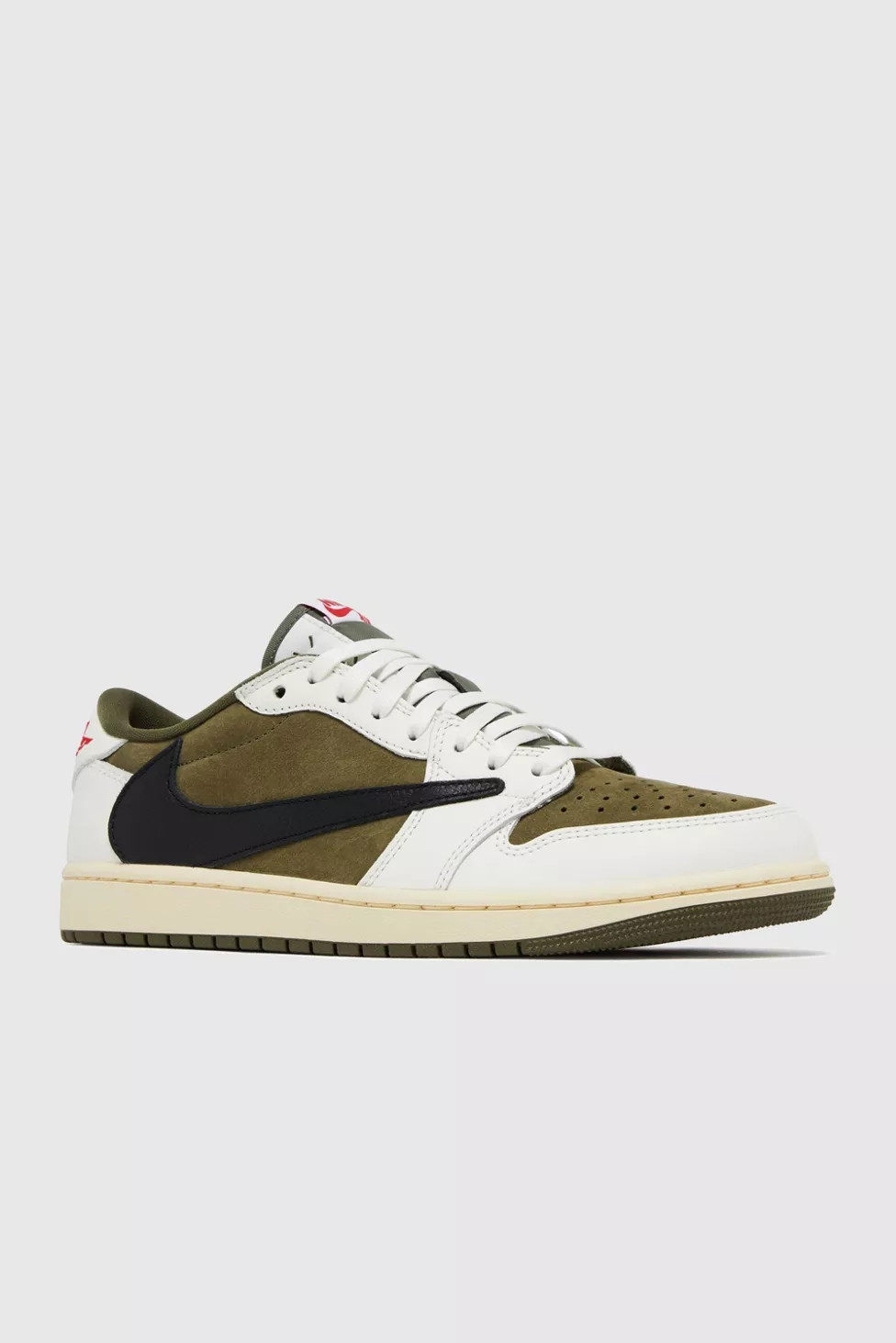 Nike Air Jordan 1 Retro Low OG SP TS 'Medium Olive' - Sneakers - DM7866-200 | Urban Outfitters (US and RoW)