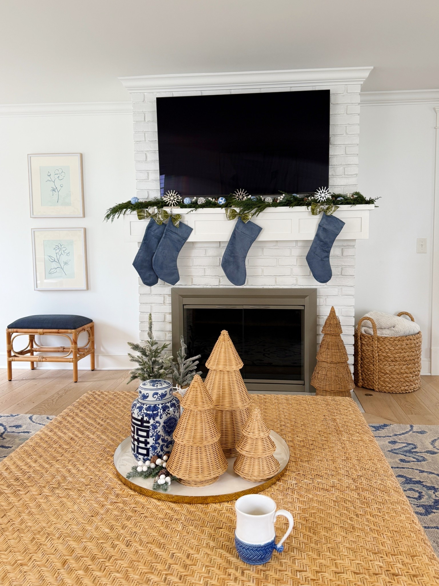 Christmas at the lake! Sharing our holiday decor at the lake house - a mix of Serena and Lily and holiday cheer! 🌊🎄✨



#LTKGiftGuide #LTKCyberWeek #LTKHoliday