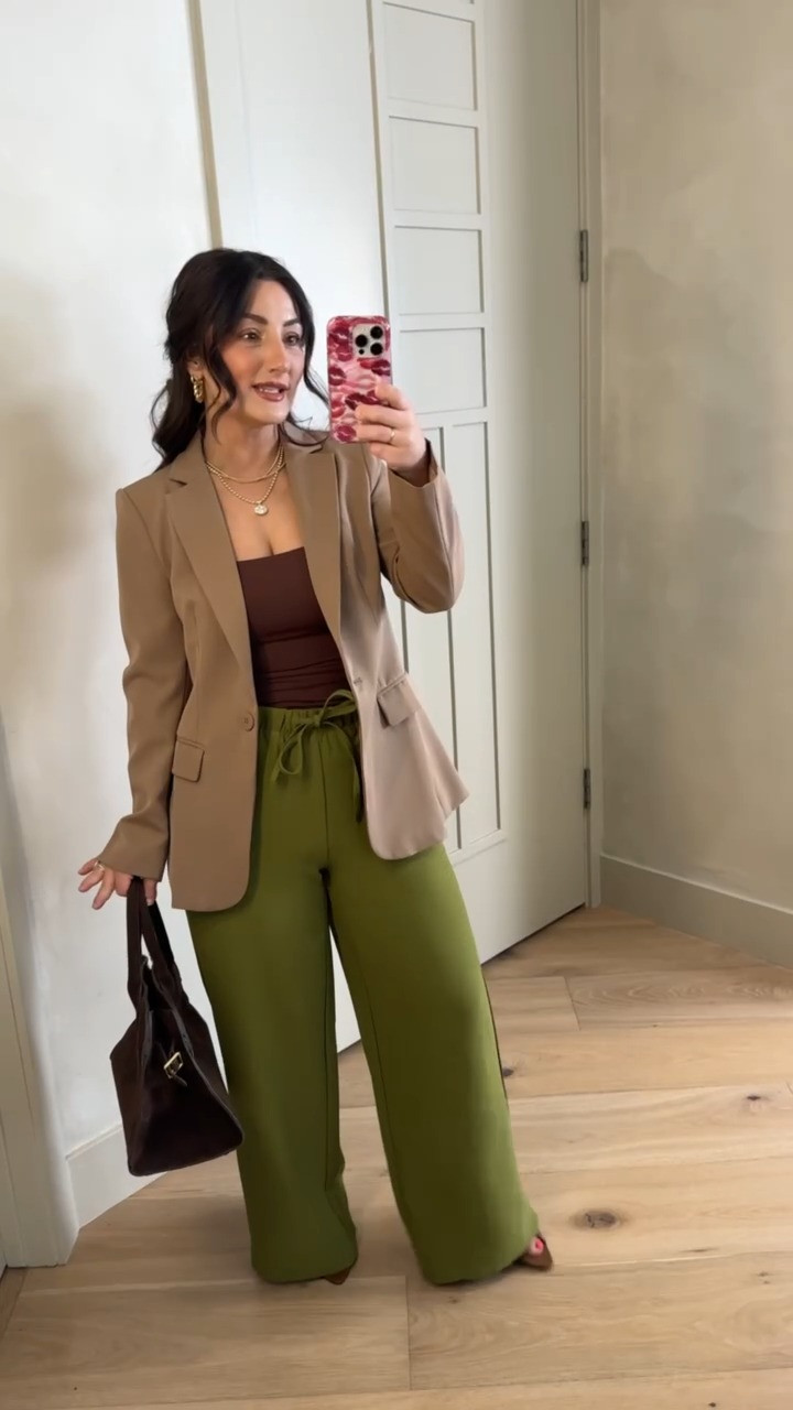 Workwear outfit!! Blazer and tank size small, Pants size medium in 27.5" inseam 

5'0" 140lbs
Petite friendly

#LTKootd #LTKPetite #LTKWorkwear