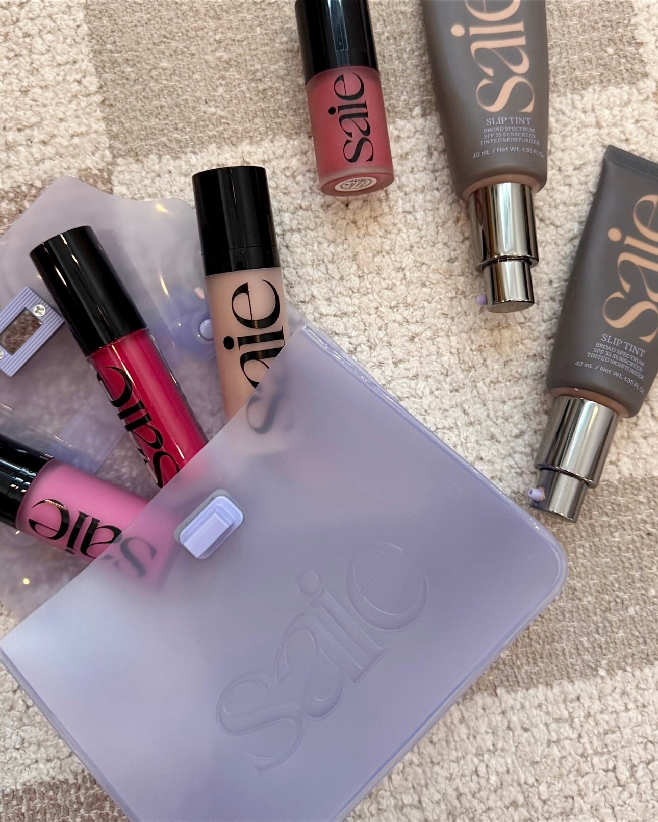 Saie on Amazon 💄☀️

#LTKBeauty #LTKFindsUnder50 #LTKStyleTip