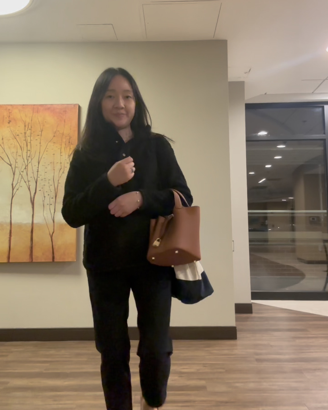 Love this designer inspired bucket bag under $100 (color: brown), cozy fleece lined sherpa pullover (wearing XXS)  and wrinkle-free ankle pants (wearing size XS).

Petite fall workwear

#LTKItBag #LTKFindsUnder100 #LTKSaleAlert