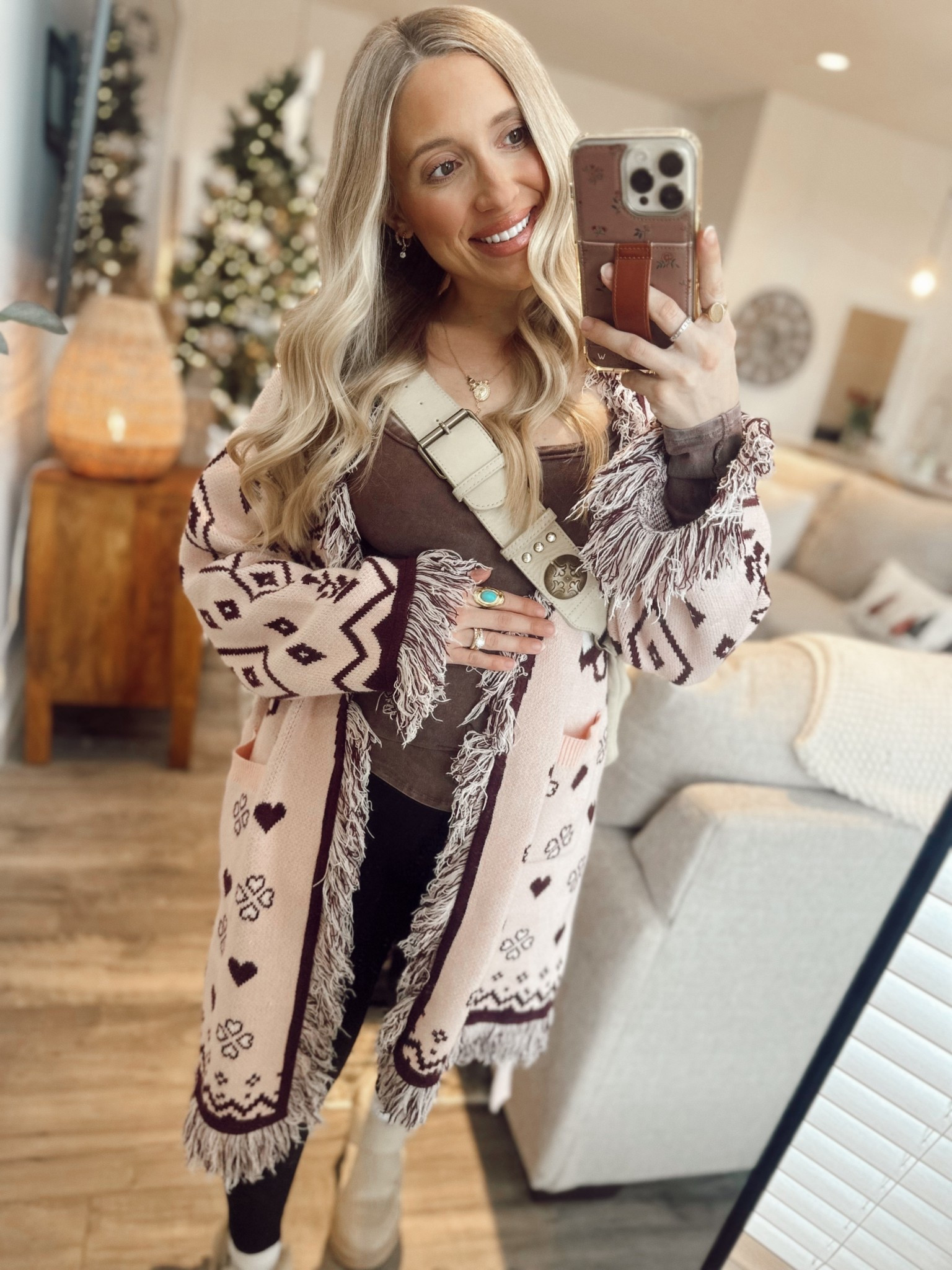 cozy and cute outfit of the day - my cardigan dropped today girls size small 😉 @vici 🤭 Kerstyn35 for 35% off 


#LTKHoliday #LTKootd #LTKGiftGuide