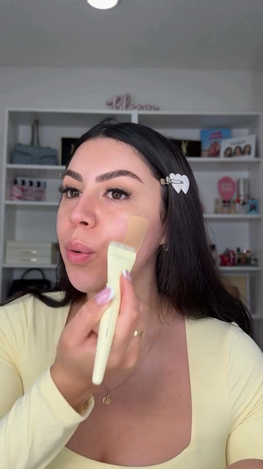 Butter-soft blends only 🧈💛 Morphe’s new brush collection makes blending way too easy ✨

#BeautyReels #MakeupReels #MakeupBrushes
#Morphe #BeautyFinds