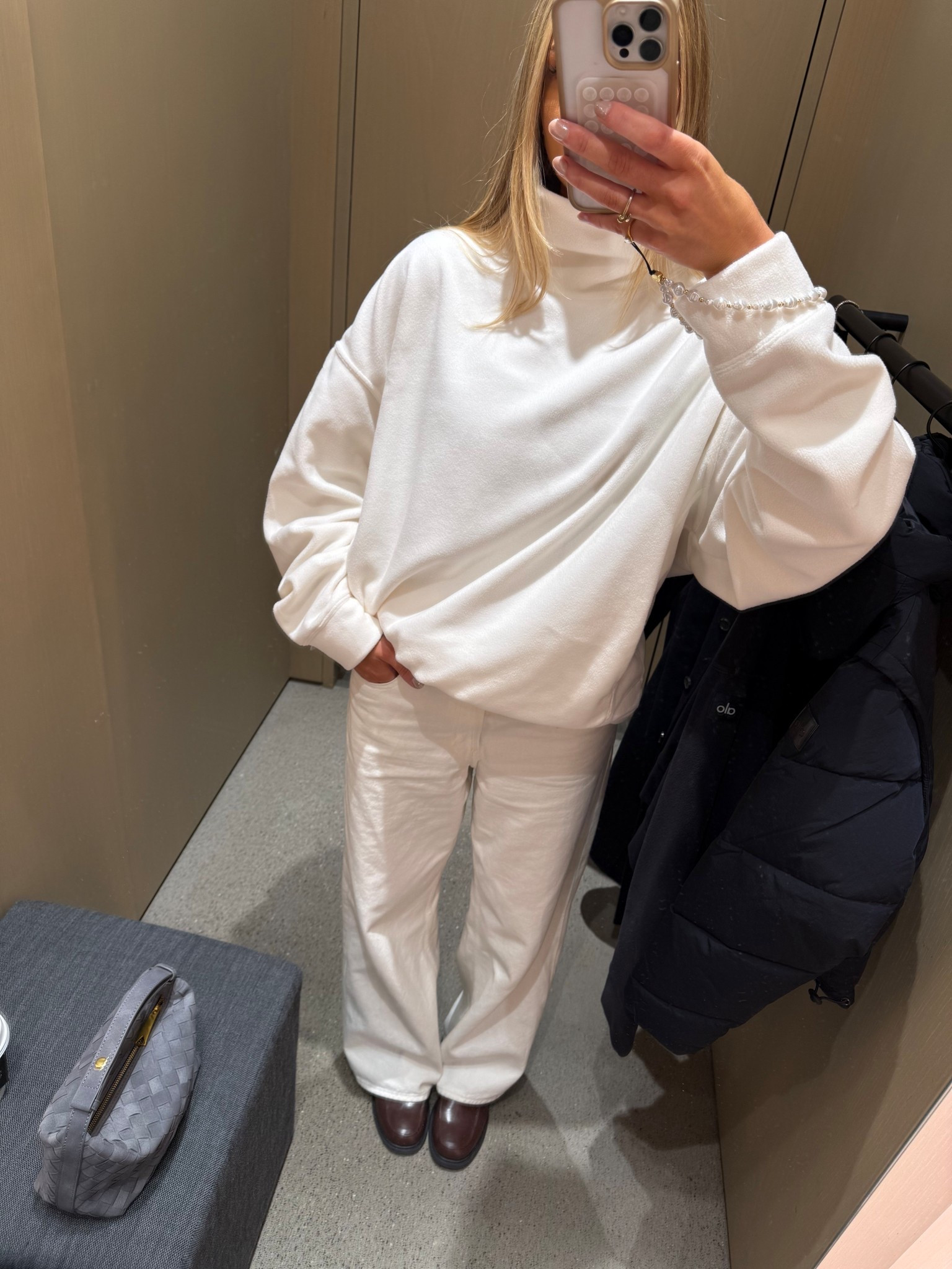 Alo fleece pullover 

#LTKGiftGuide #LTKCyberWeek #LTKHoliday