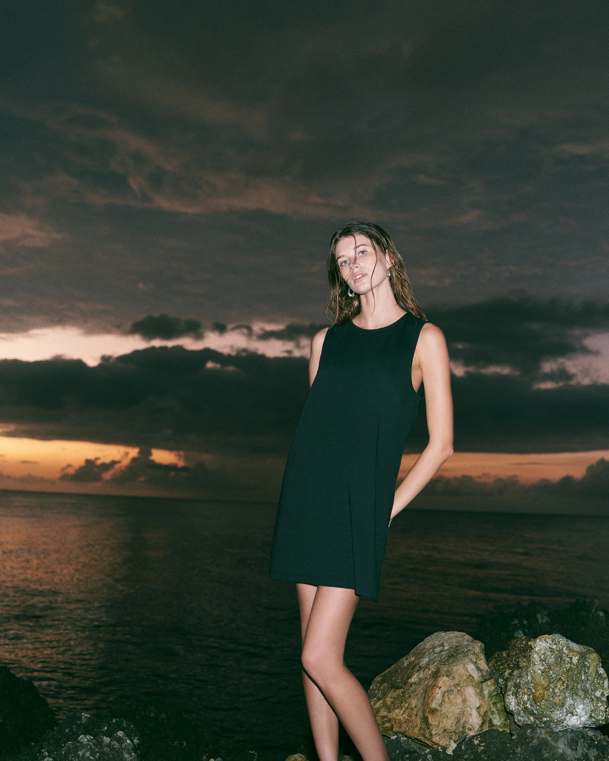 Heavyweight Cotton Easy Dress | Vuori Clothing (US & Canada)
