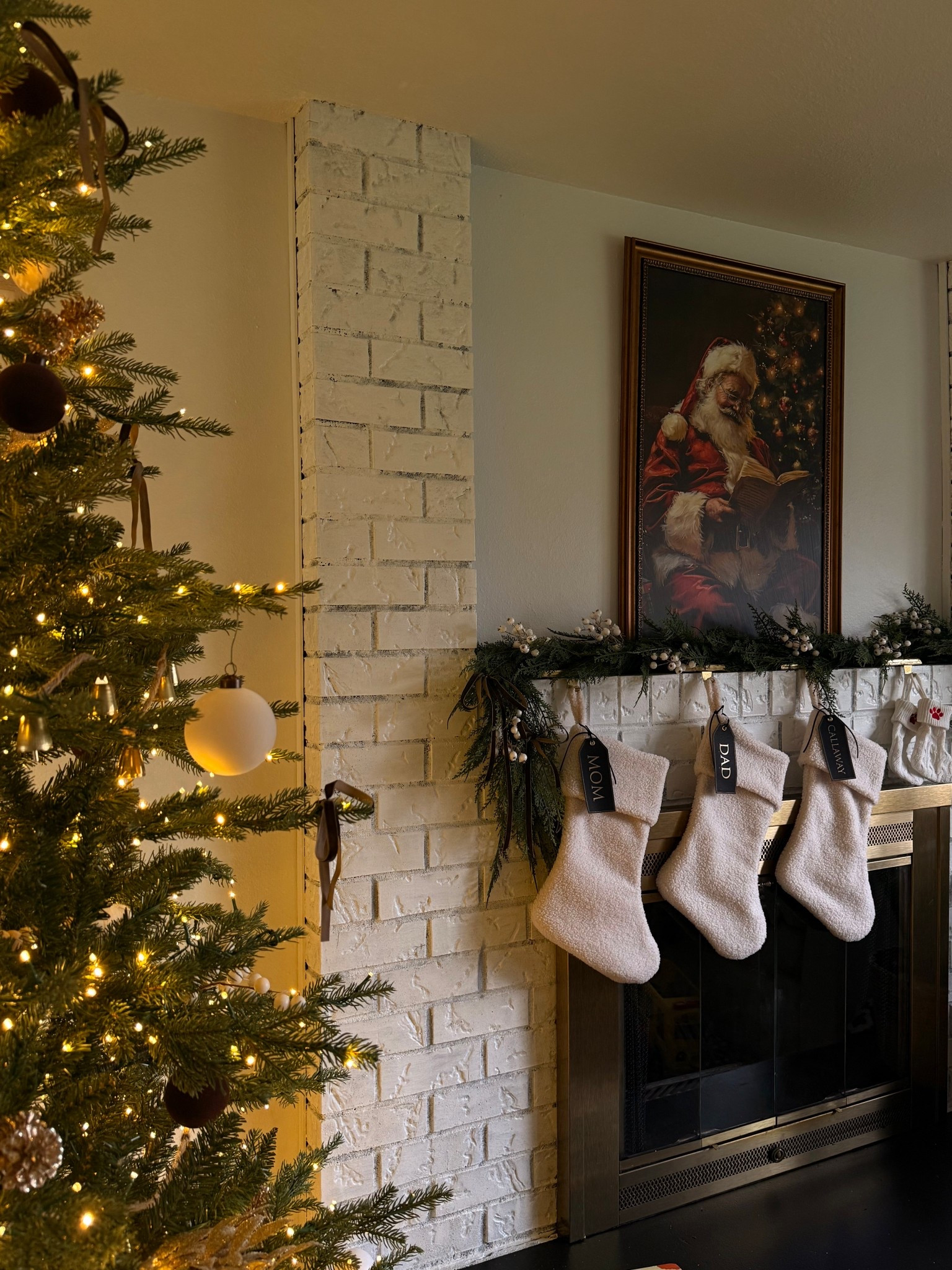 Cozy Christmas 🎅🏼🤎🎄

#LTKmomlife #LTKHome #LTKSeasonal