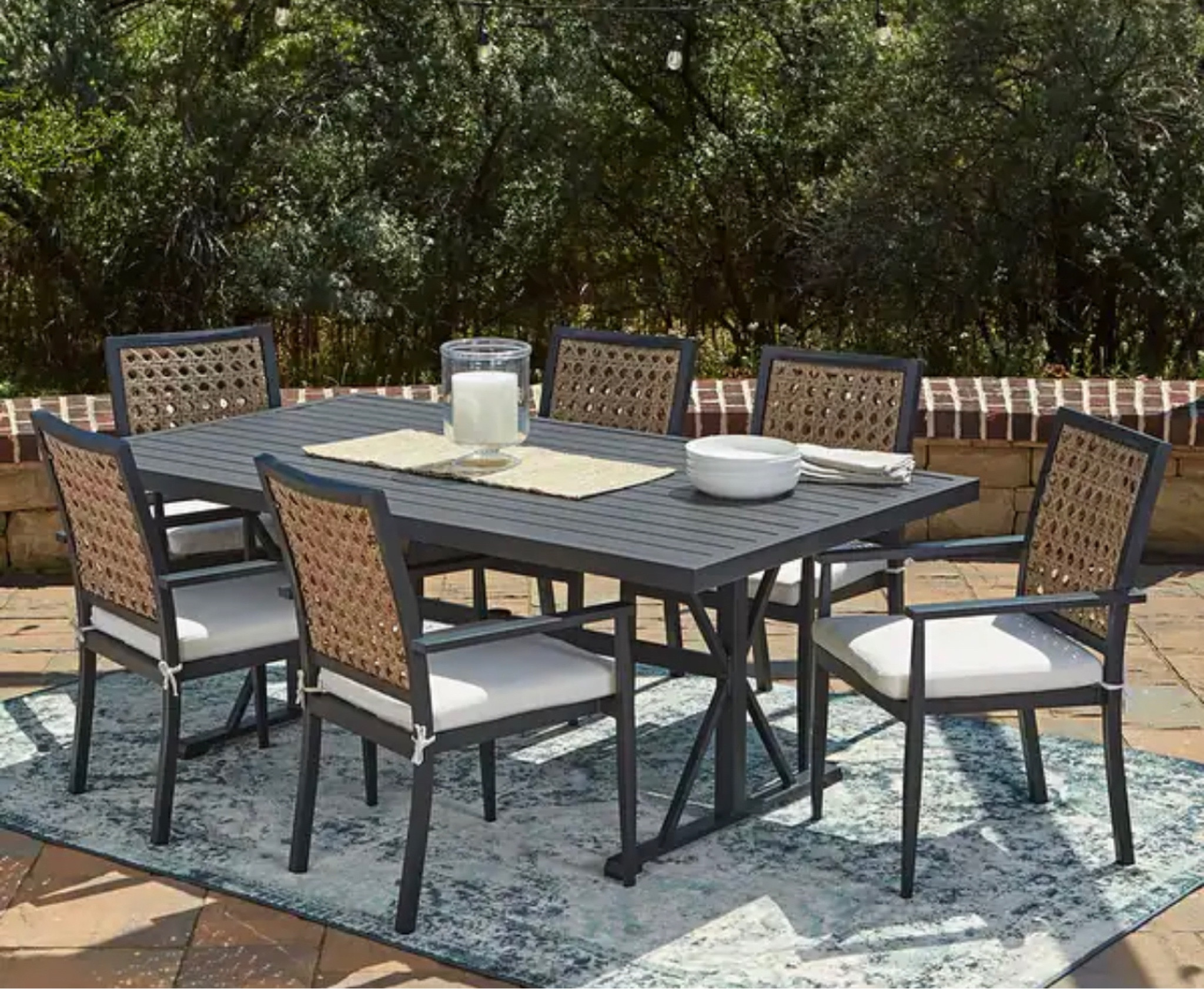 Outdoor table and chairs 