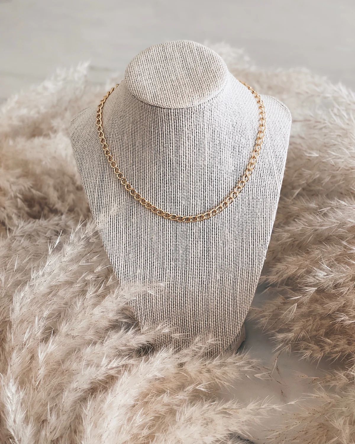 Curbed Chain Necklace | Stylin by Aylin